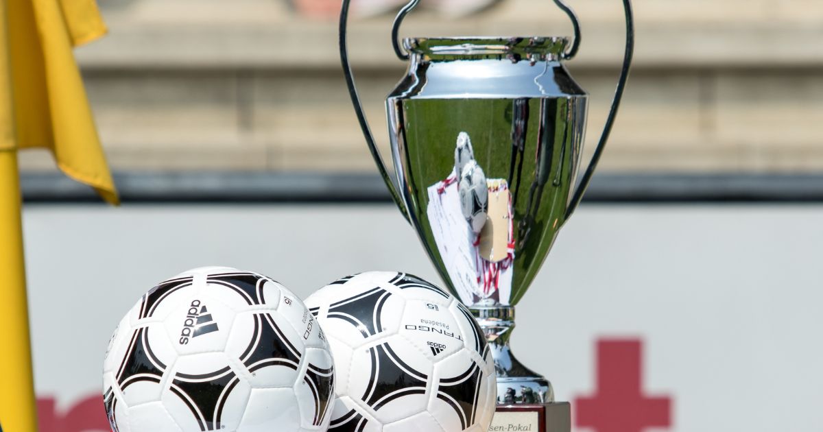 Kategori Juara Turnamen Sepak Bola