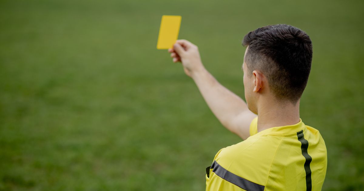 Istilah dalam Sepak Bola Yellow Card