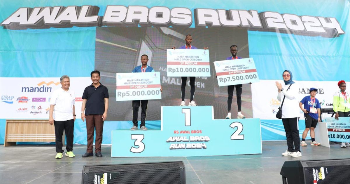 Contoh Podium Lari