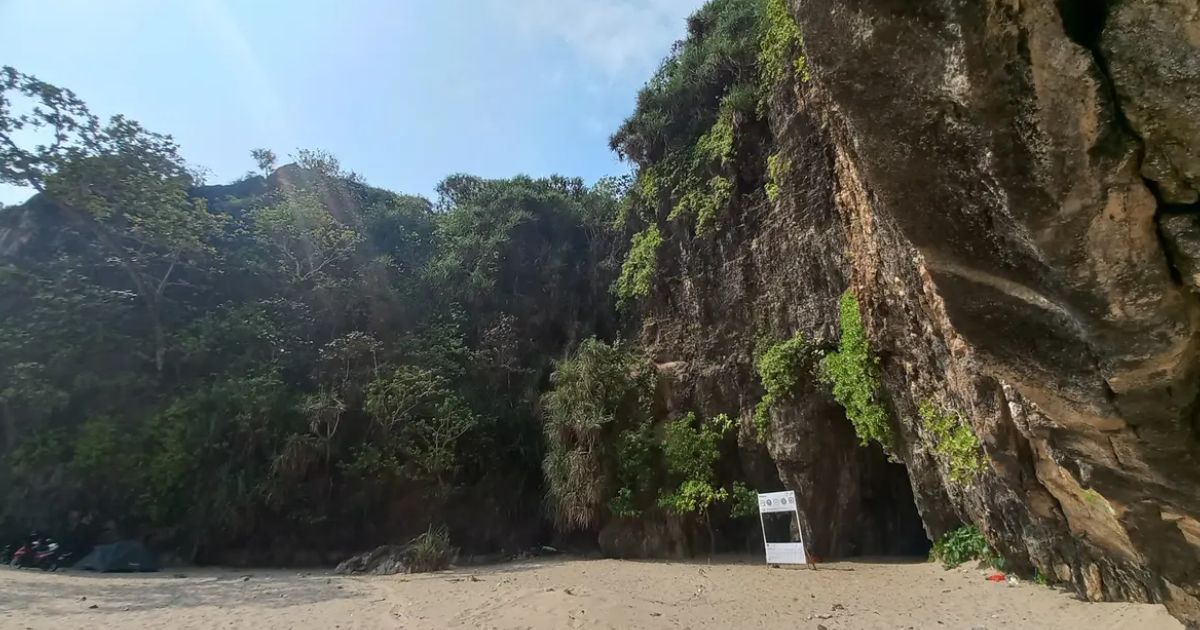 Tebing Goa Langir, Banten