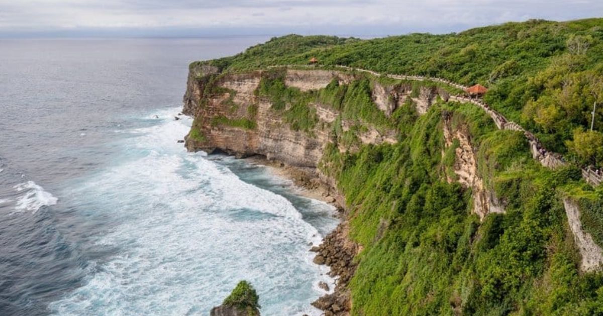 Uluwatu Beach Boulder Area, Bali
