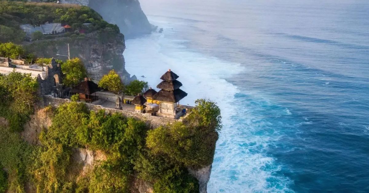 Tebing Uluwatu, Bali